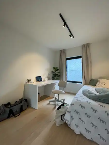 Unieke recente woning in het centrum - nabij Portus Ganda foto 12