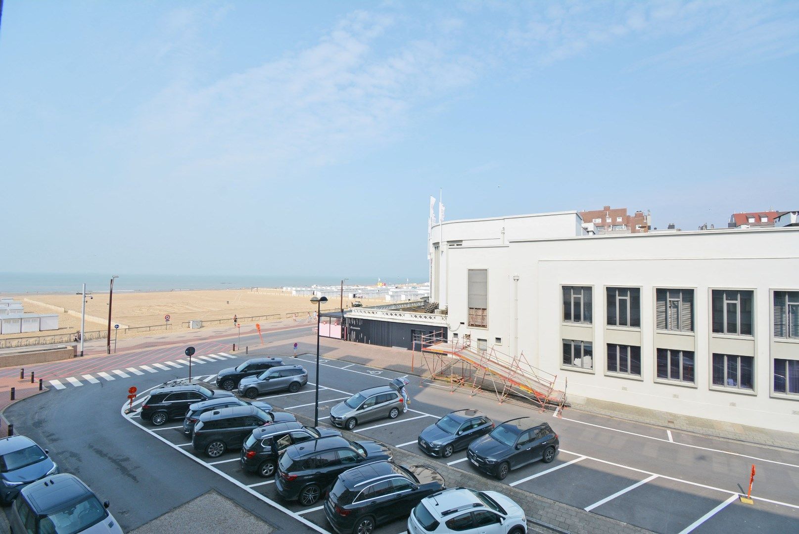 ()=>{if(producerUpdateValueVersion(node),producerAccessed(node),node.value===ERRORED)throw node.error;return node.value} Canadasquare 15 -/23 - 8300 Knokke-Heist