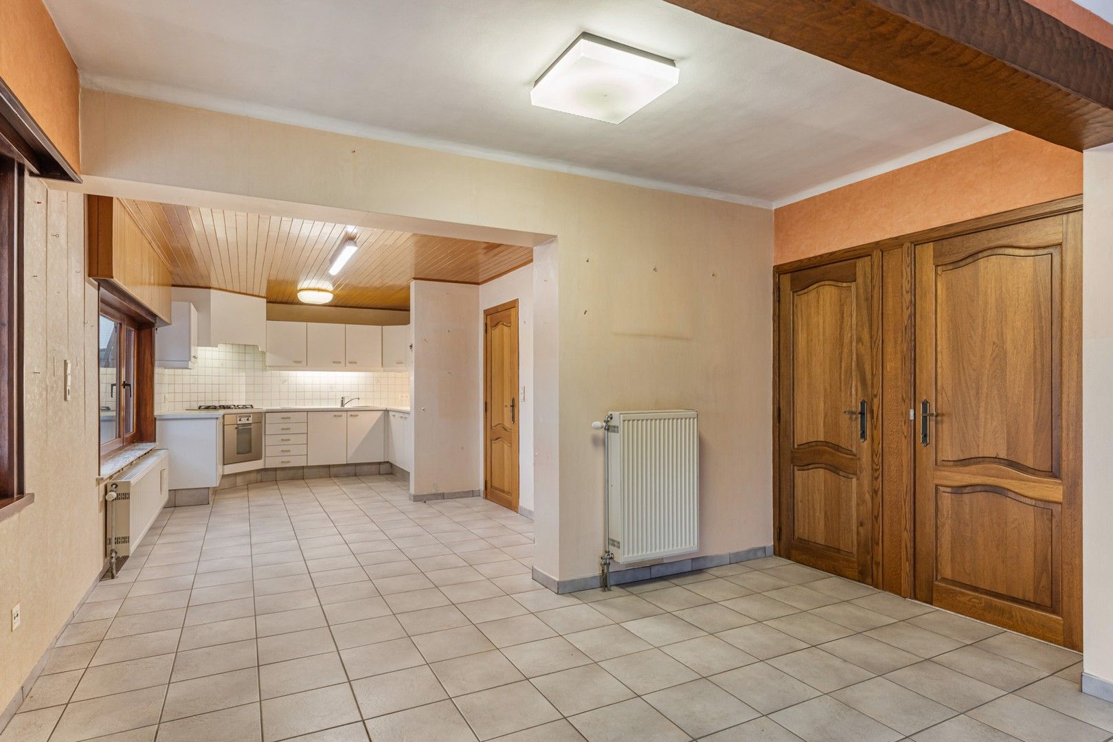 Te renoveren woning op ruim perceel met tal van mogelijkheden foto 5