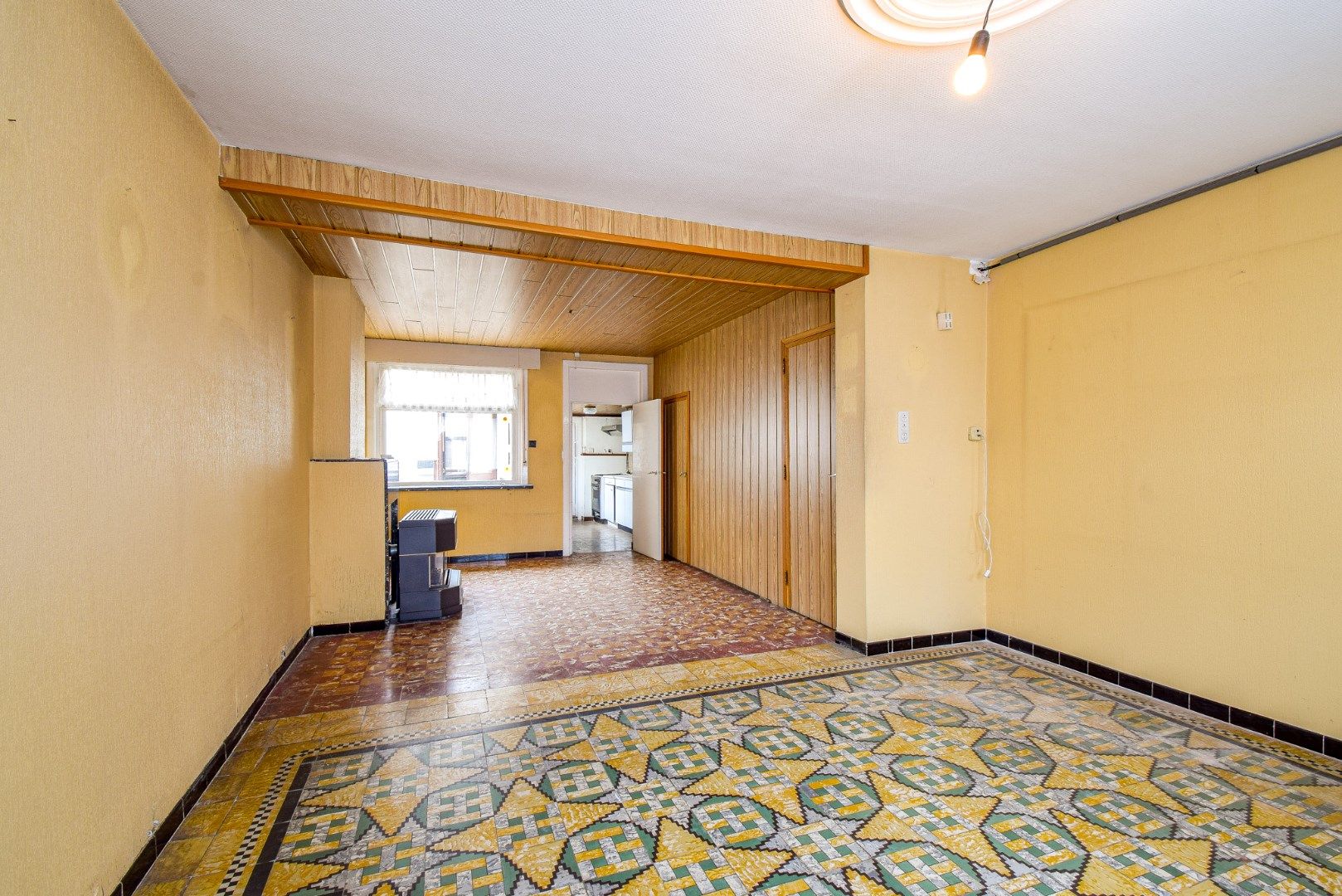 Te renoveren halfopen woning in Koekelare foto 6