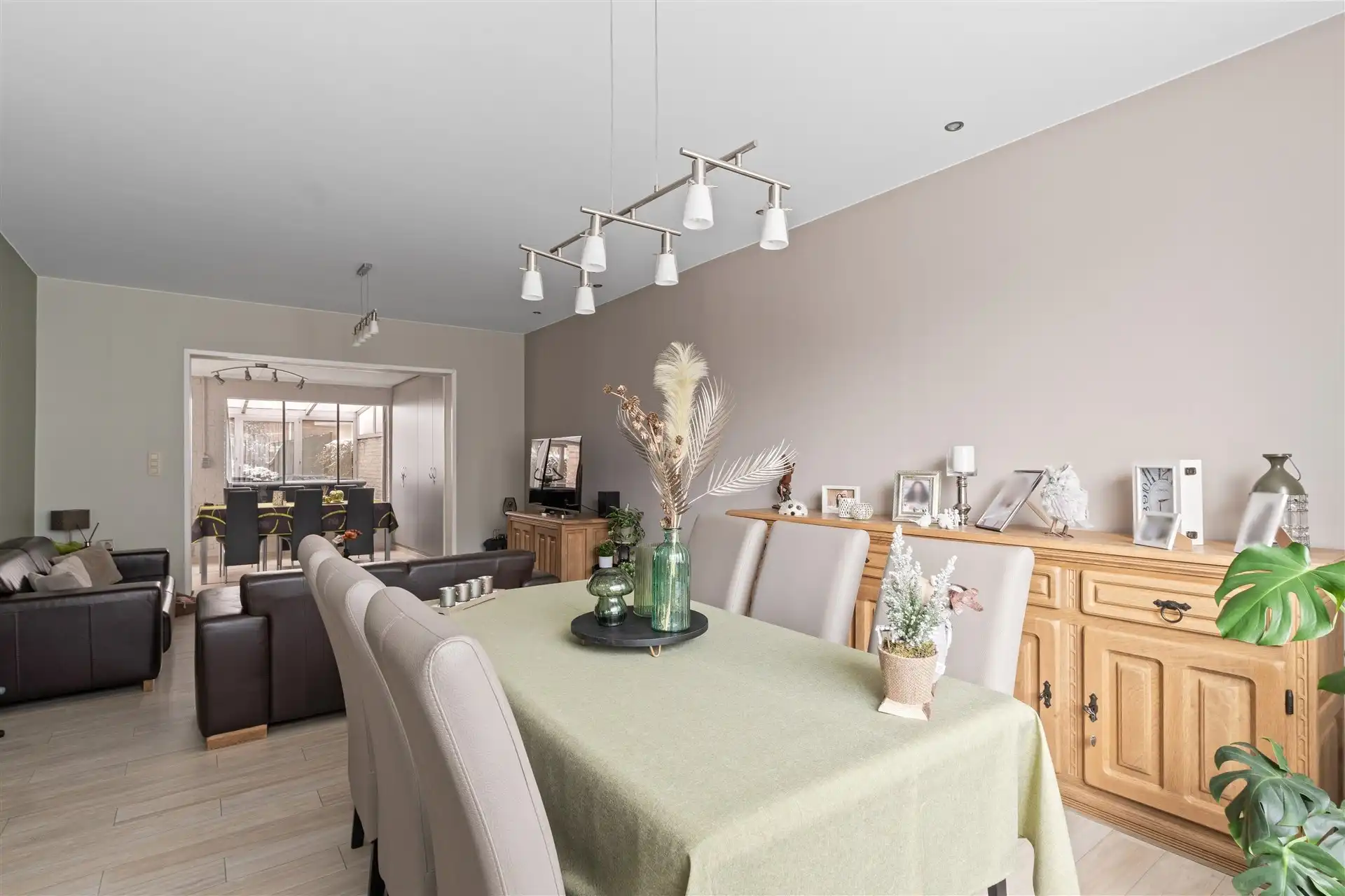 Half open bebouwing foto 3