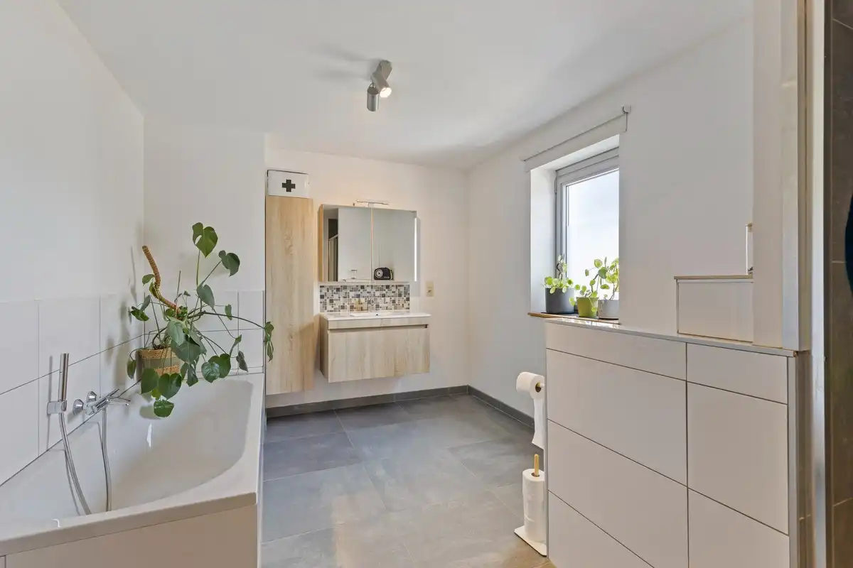 Charmante driegevelwoning foto 10