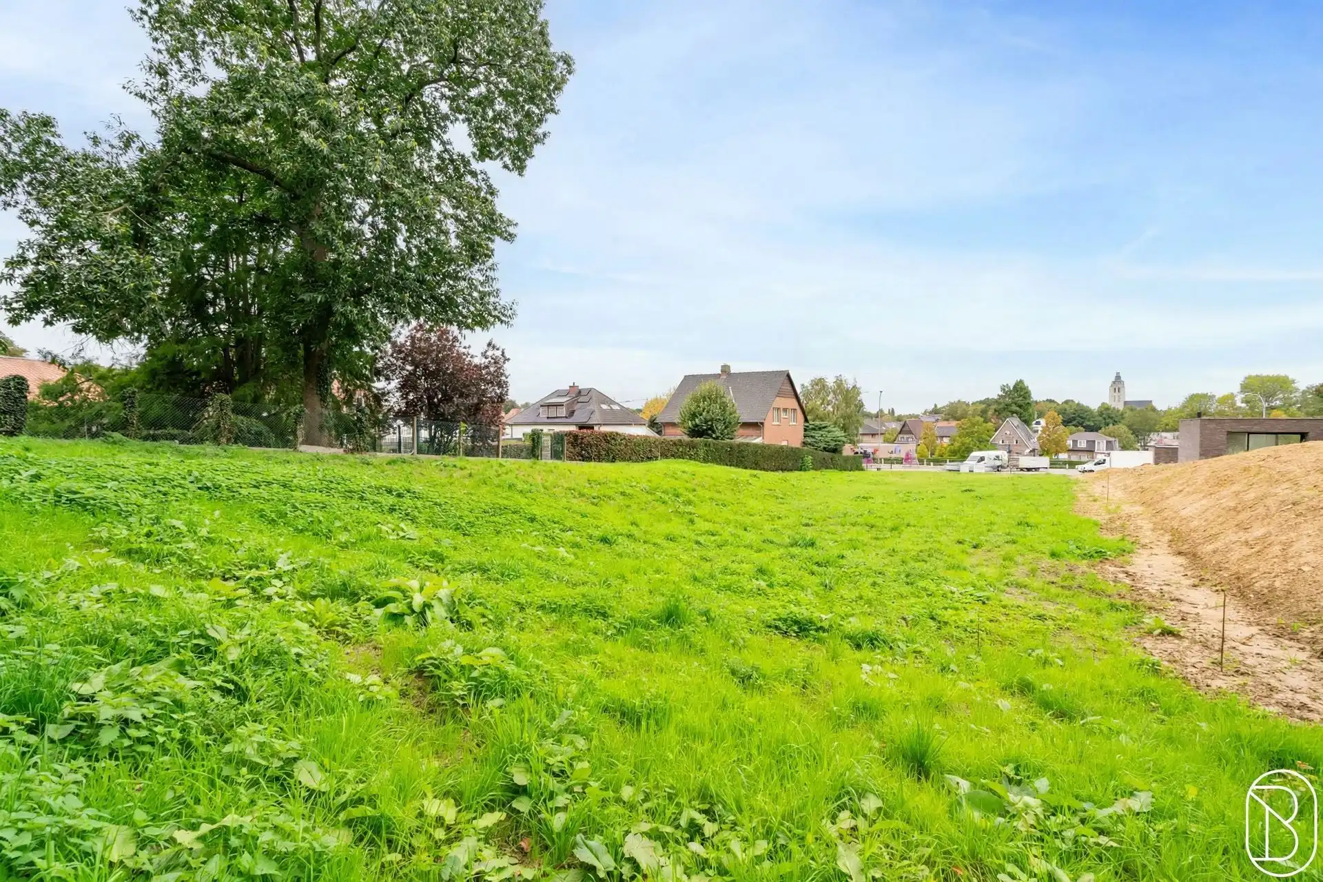 GOED en COMMERCIEEL gelegen BOUWGROND voor VILLA! foto 3