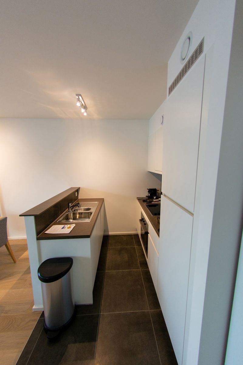 Prachtig gemeubeld appartement 2 KAMERS + 2 TERRASSEN!!!! foto 5