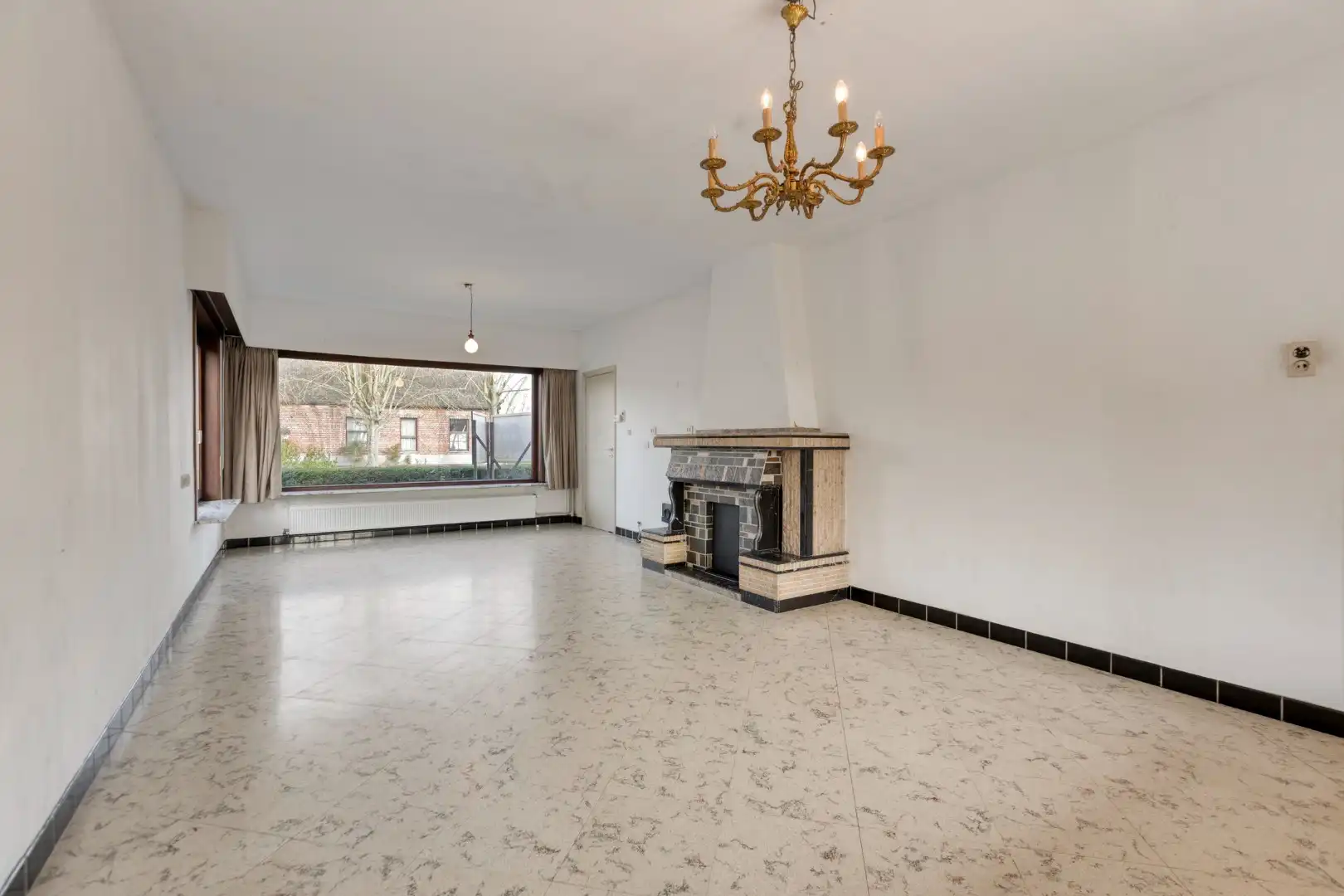 Gunstig gelegen woning met oa 3 slpks op een mooi perceel van 742 m². foto 6