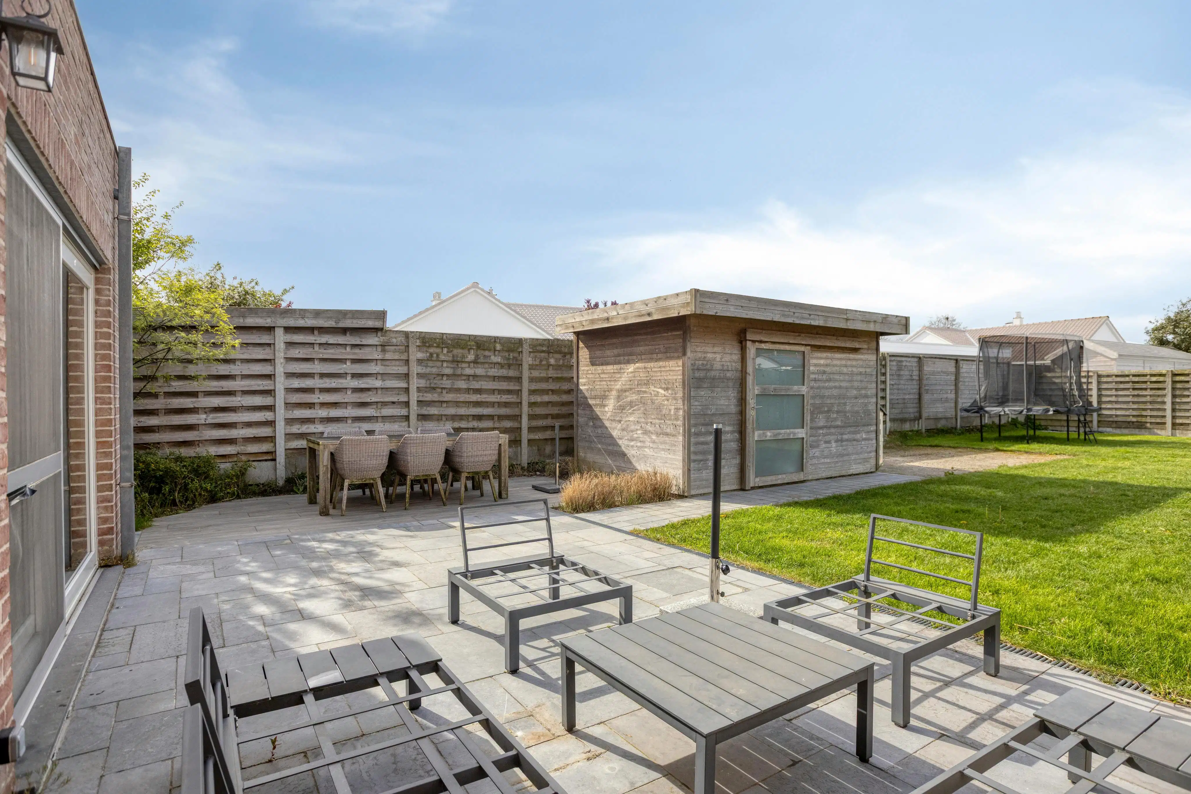 Halfopen huis te koop in Ieper met 3 kamers, garage en tuin foto 15