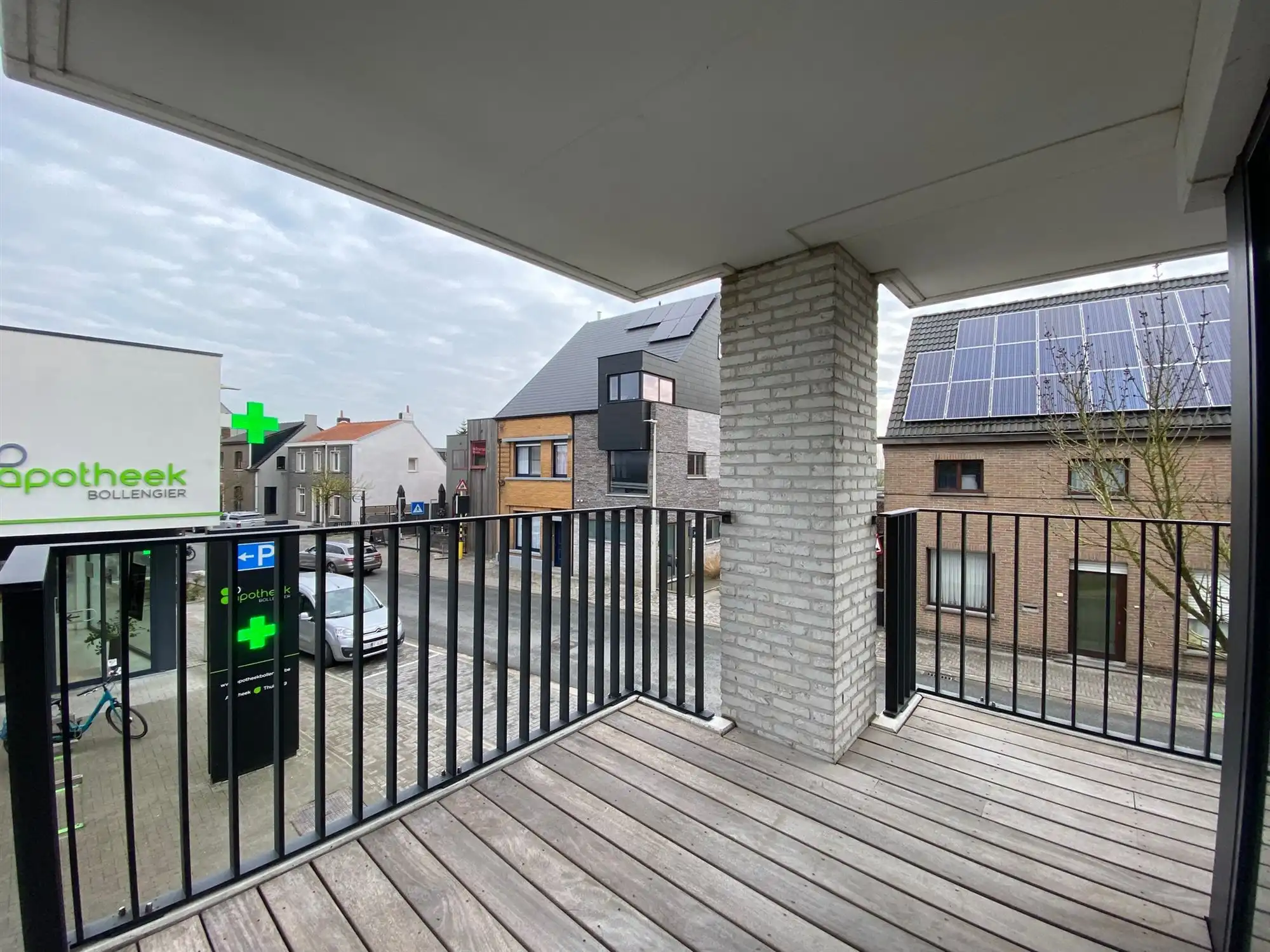 Tweeslaapkamer appartement met grote garagebox  foto 6