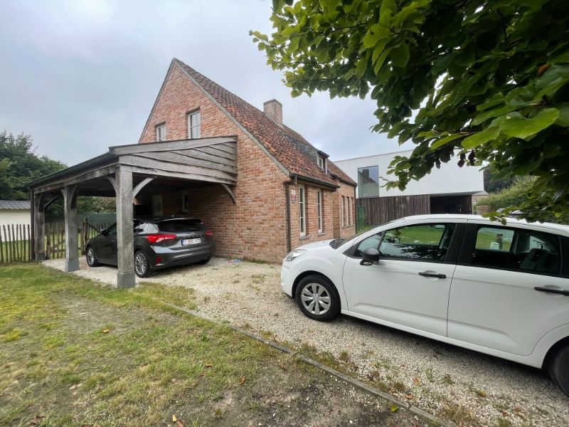 Rustig gelegen open bebouwing met ruime tuin en 3 slaapkamers foto 22