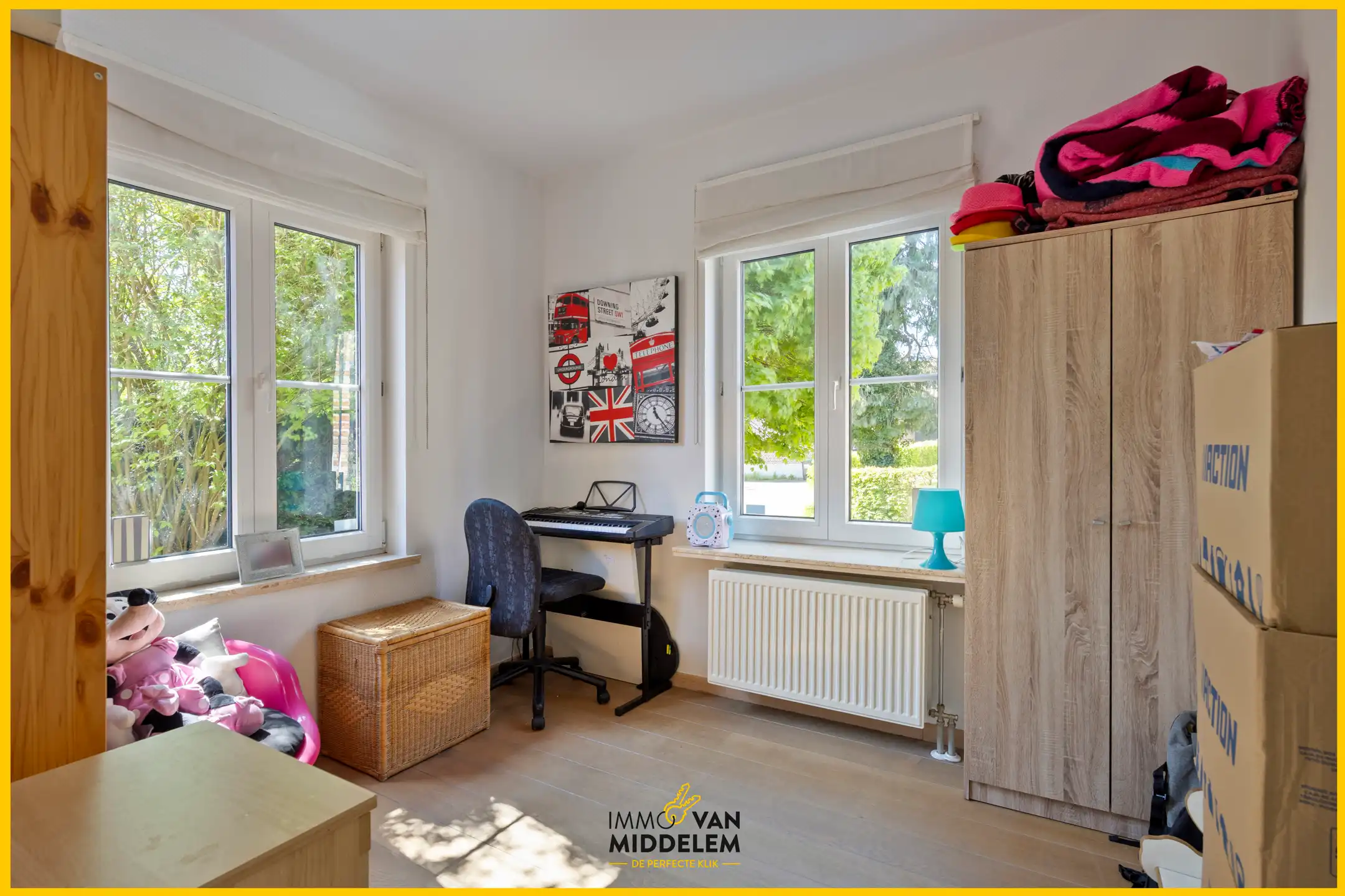CHARMANTE VILLA MET ZWEMBAD EN VEELZIJDIG BIJGEBOUW foto 10