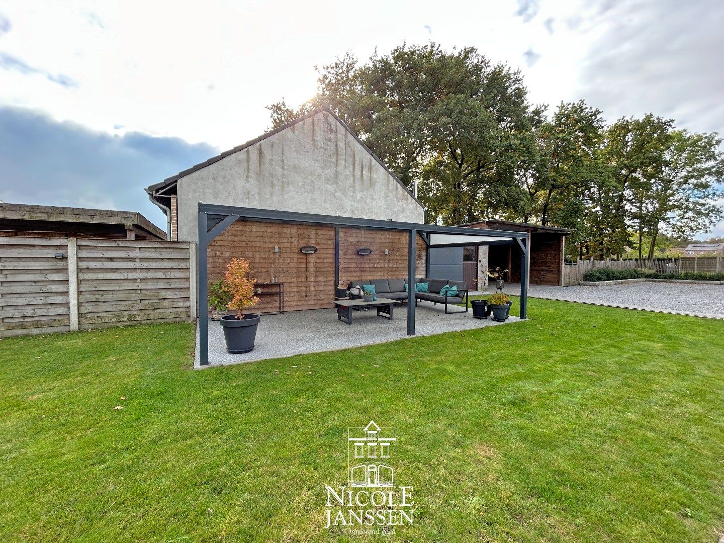 Charmante halfvrijstaande woning  foto 25