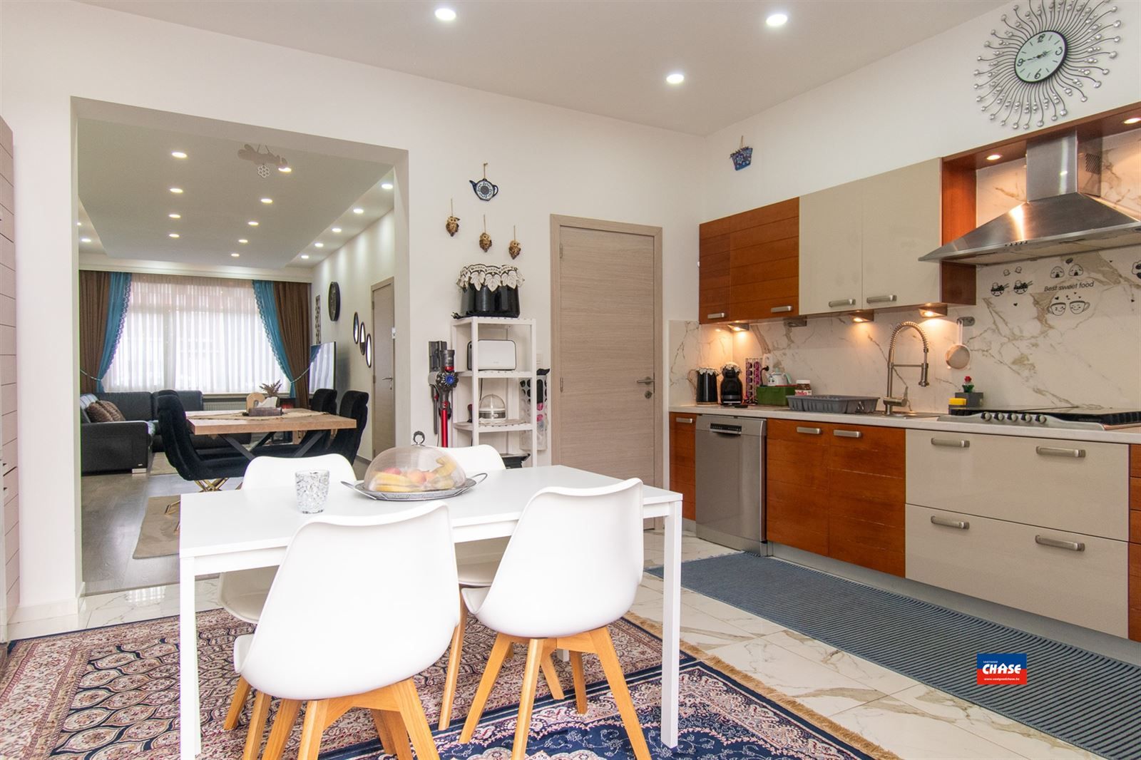 Knap gerenoveerde gezinswoning met 3 slaapkamers en tuin foto 10