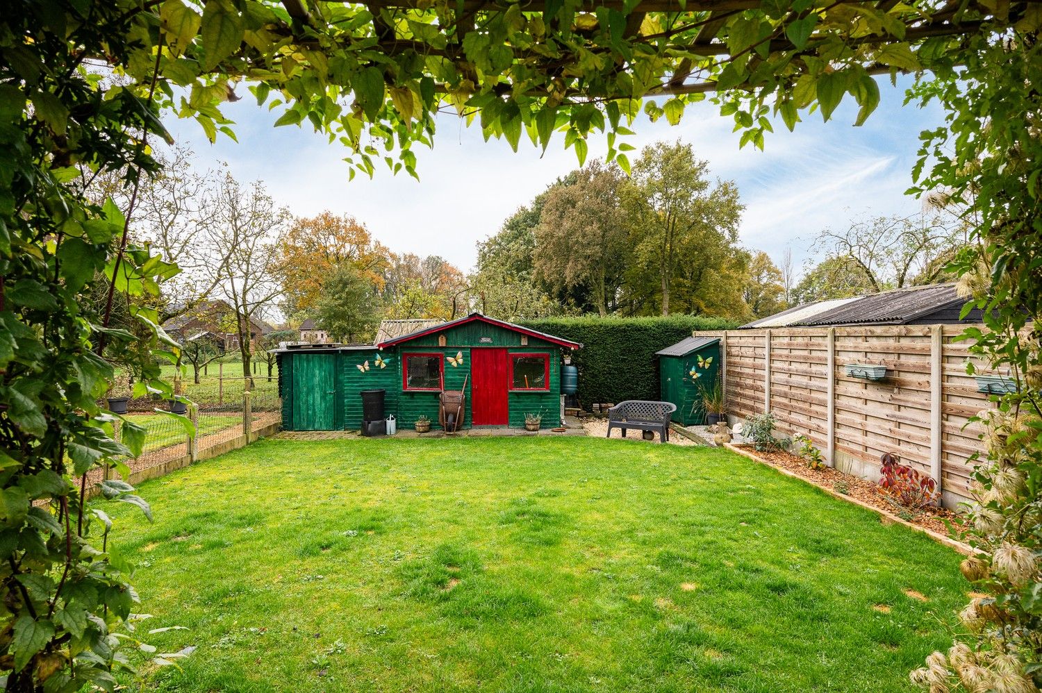 Gezellige woning met prachtige tuin op een rustige locatie buiten het centrum van Eeklo foto 21