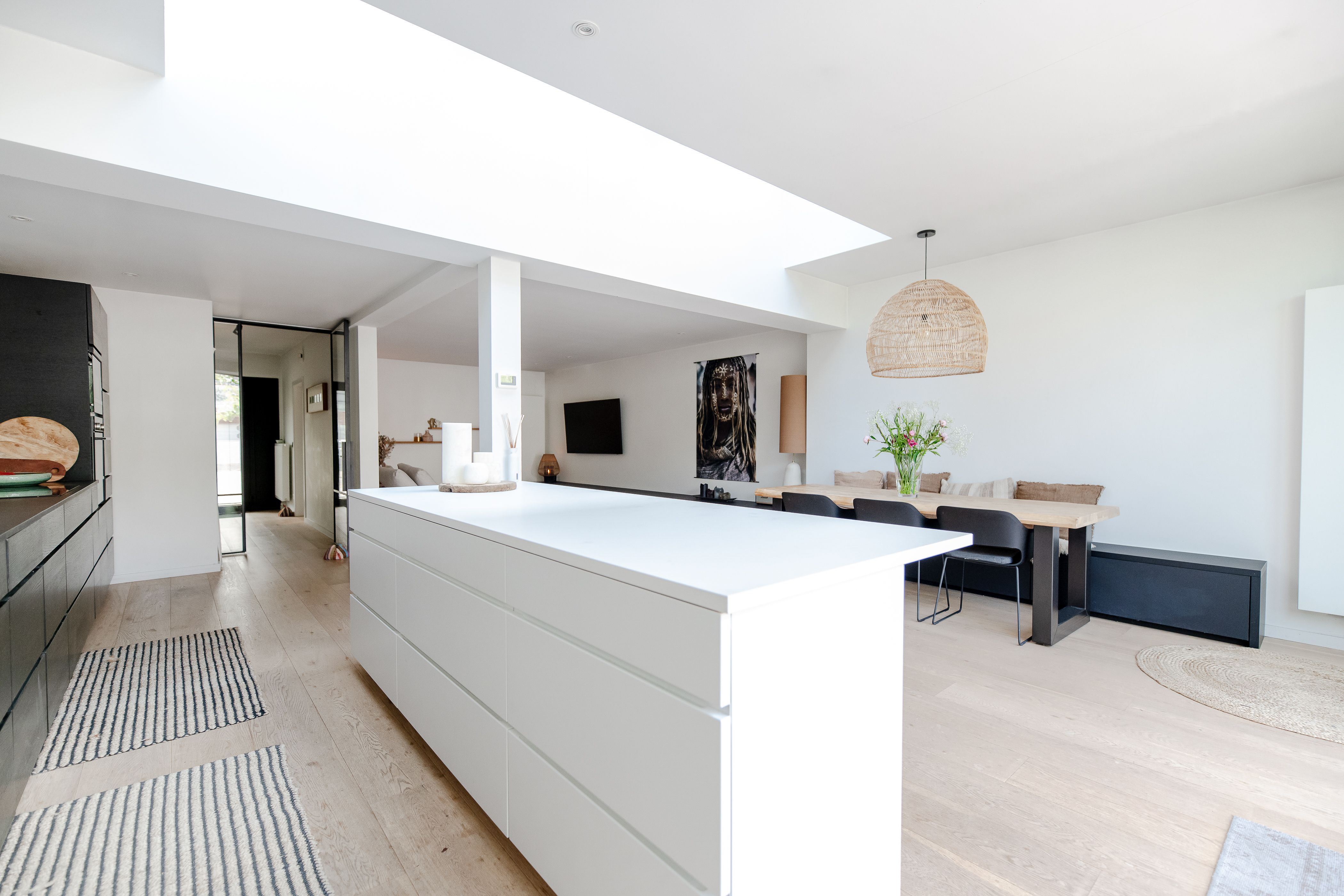 Feelgood woning met 4 slpks, 2 badk en prachtige tuin foto 5