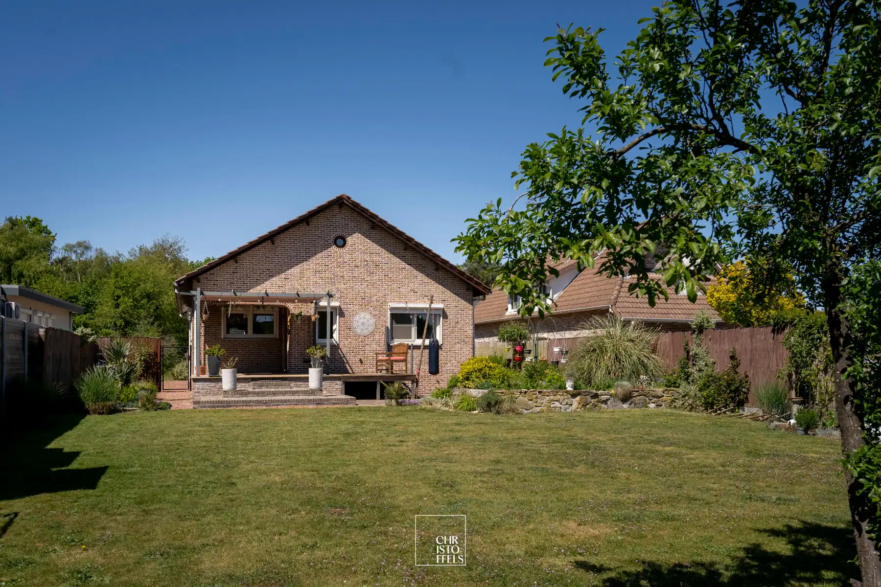 Ruime gezinswoning met garage en tuin in Maasmechelen! foto 18