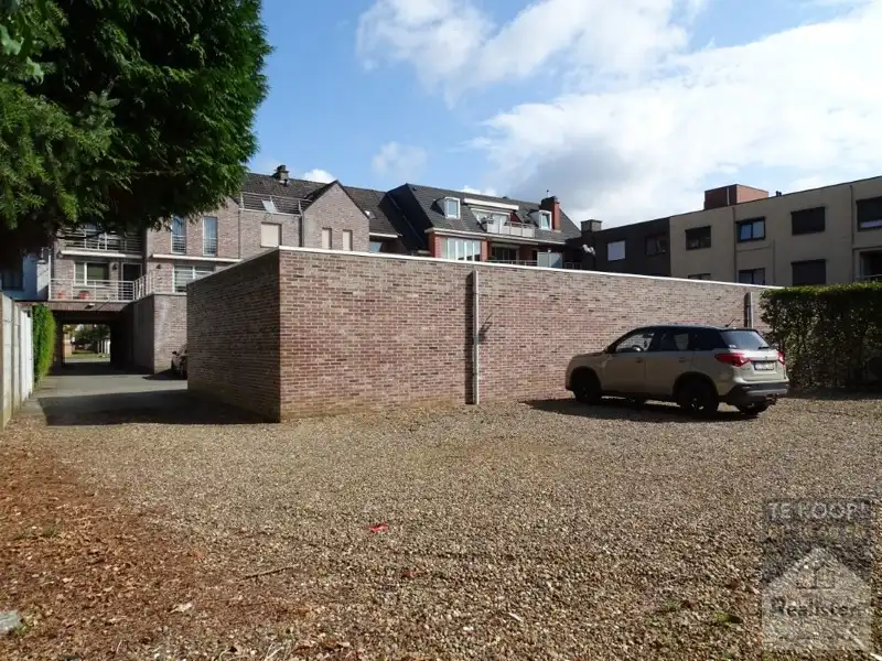 Voormalig bankkantoor foto 22