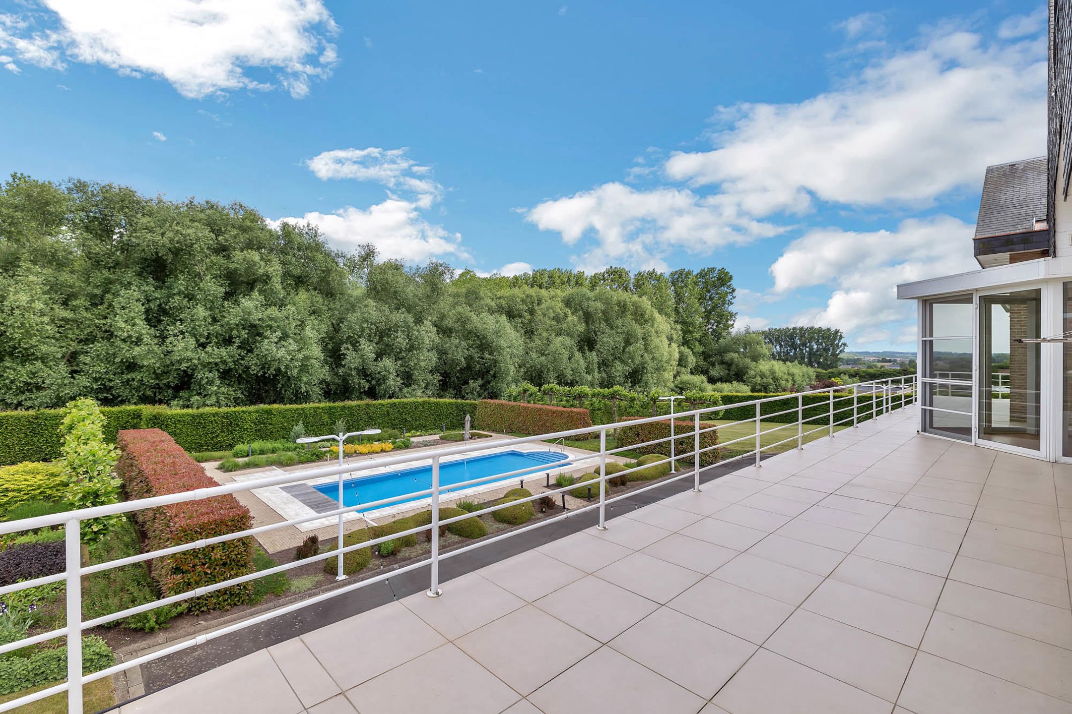 Unieke villa met zwembad, op riant perceel van 53 a 28 ca foto 28