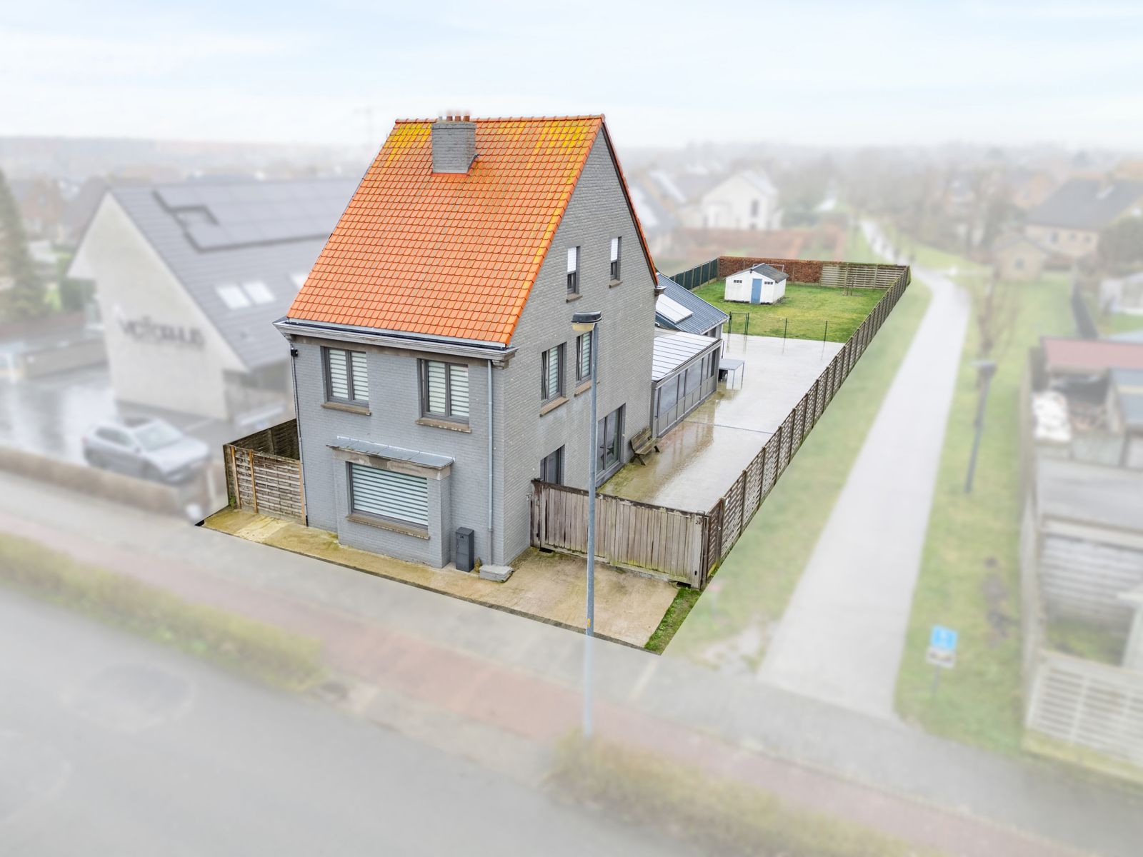 Alleenstaande woning op 721 m² met 6 slpk, garage en tuin foto 22