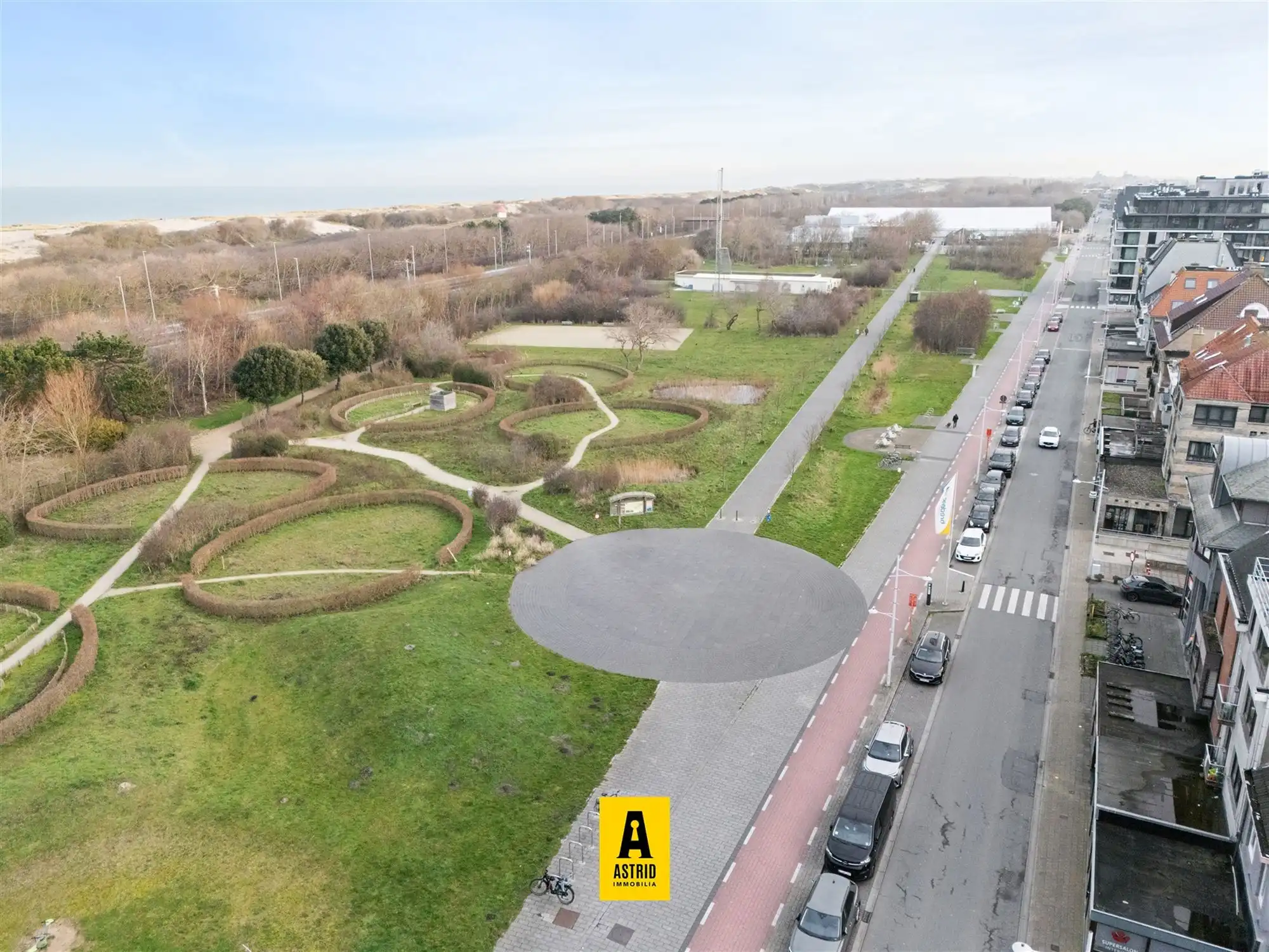 Appartement op topligging met ruim terras! foto 13