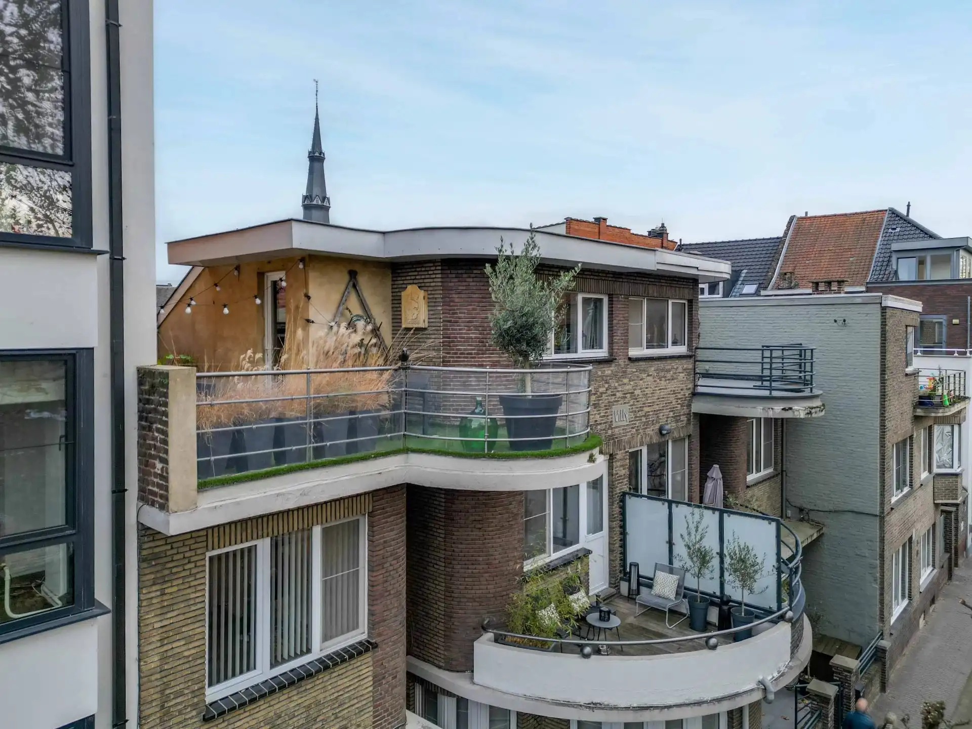 Art-deco stadswoning met ideale ligging foto 24
