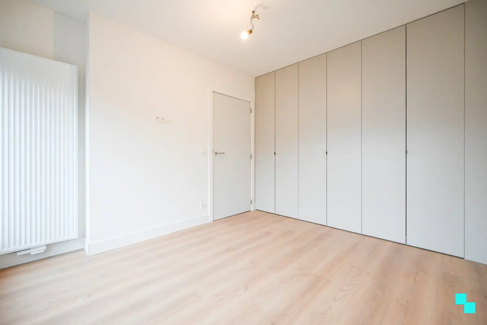 Ruime, instapklare woning met 4 slaapkamers nabij het centrum van Izegem foto 17