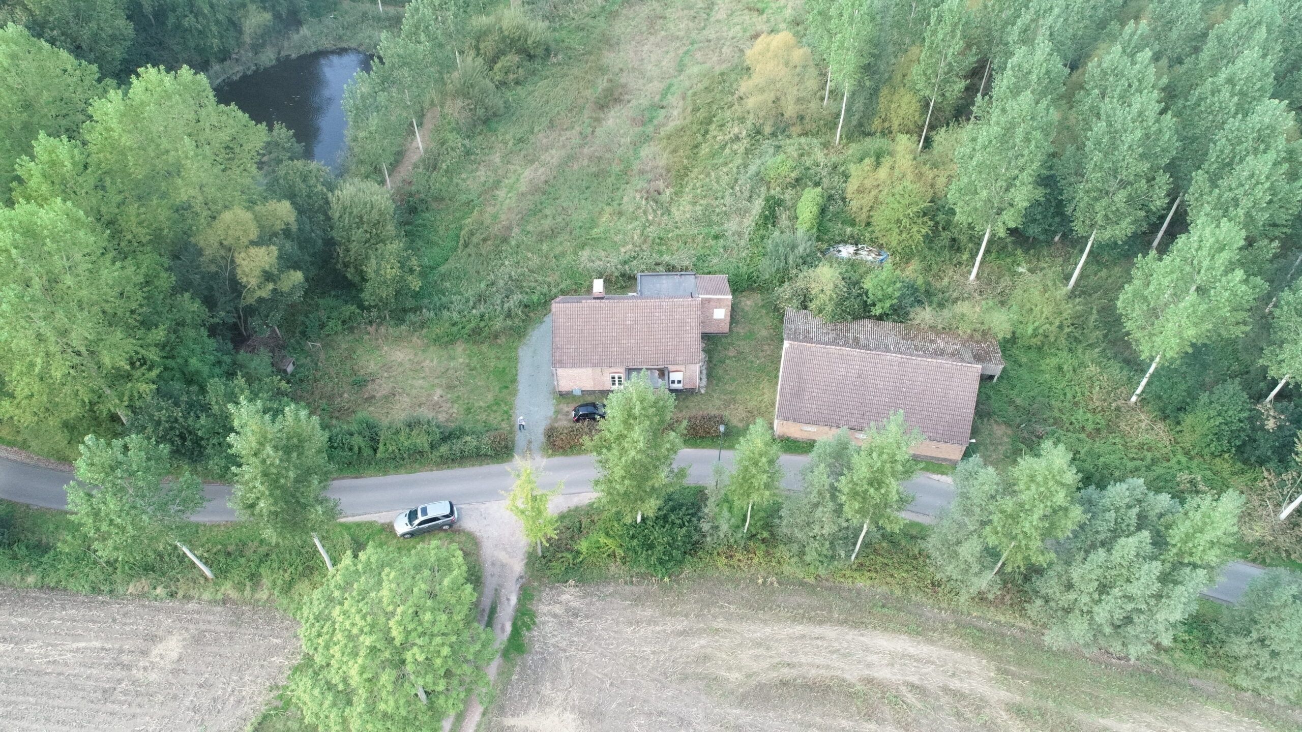 Landelijk gelegen, volledig gerenoveerde 3 slpk woning, op exclusieve ligging foto 6