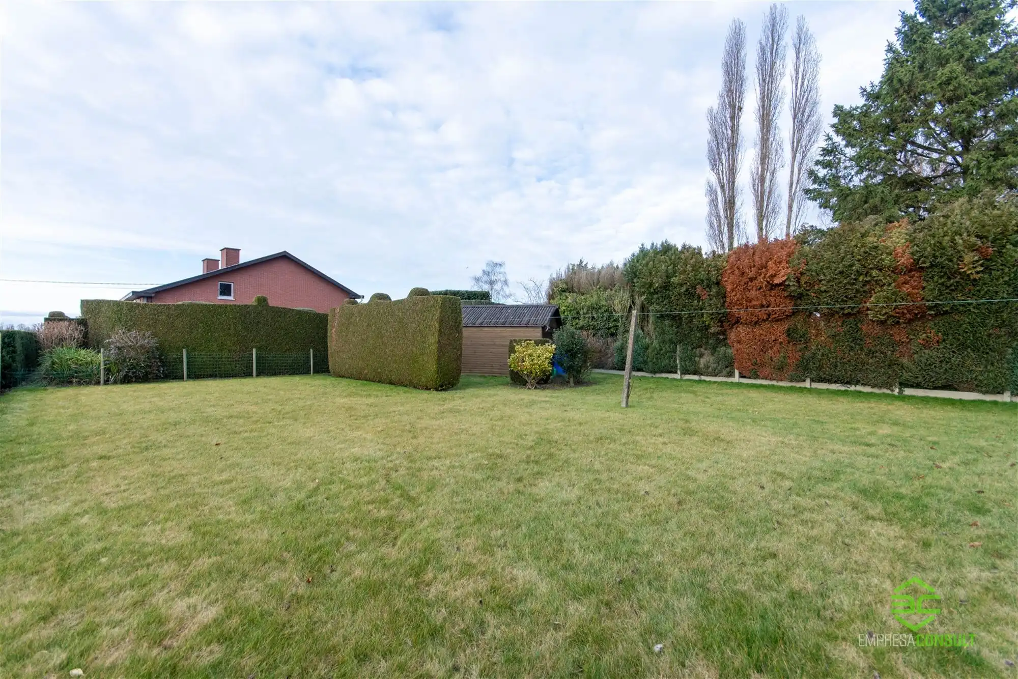 Ruime gezinswoning op een prachtige locatie in Stevoort! foto 17