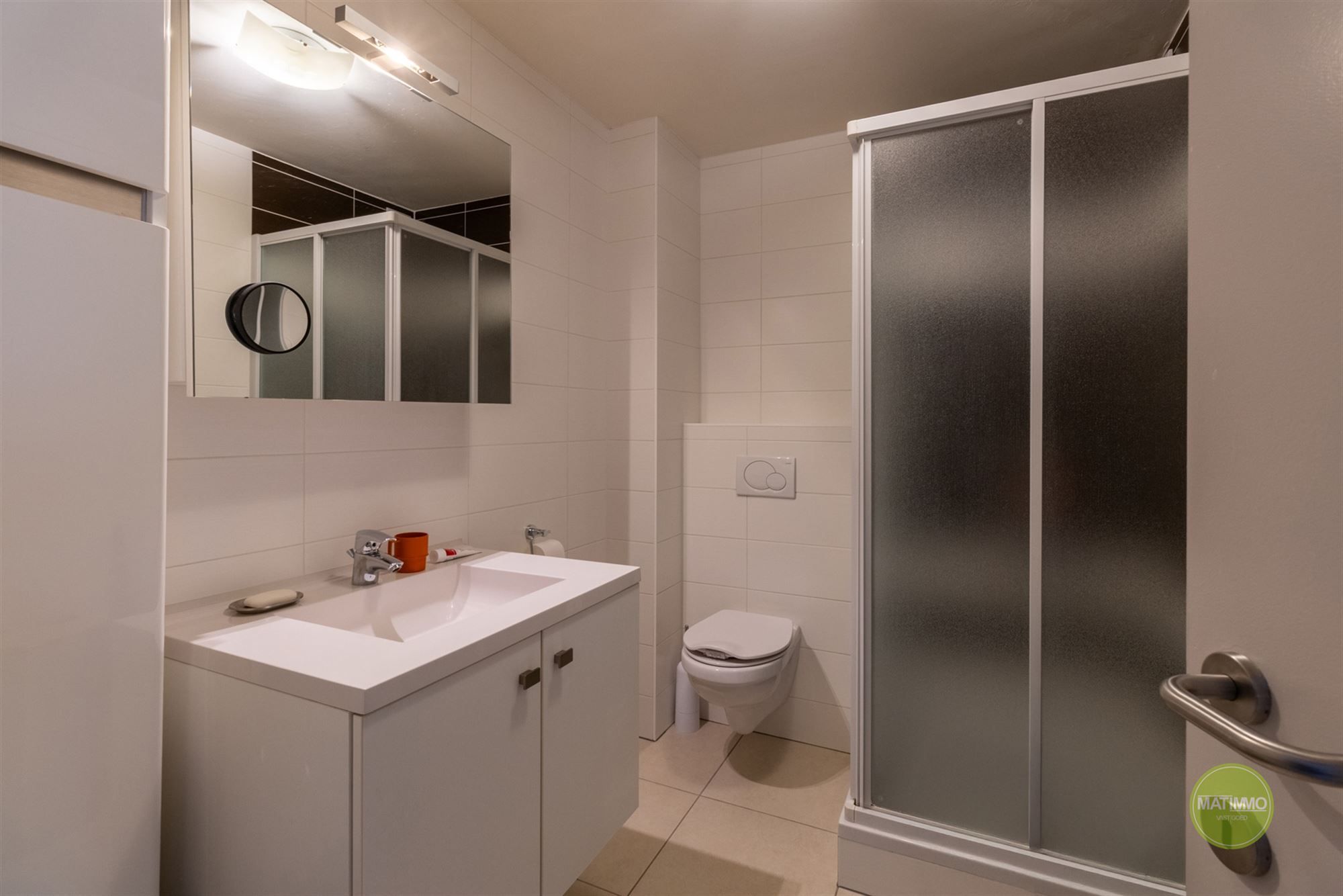 Instapklaar 1-slaapkamerappartement in hartje Mol foto 7