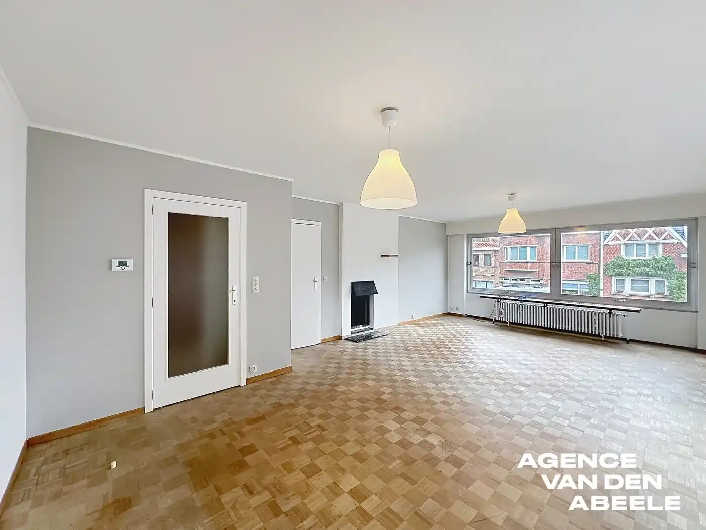 Op te frissen appartement met 2 slaapkamers en terras  foto 3