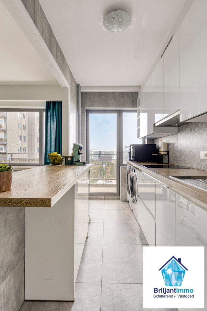 Instapklaar appartement met 2 slp en terras op toplocatie! foto 8