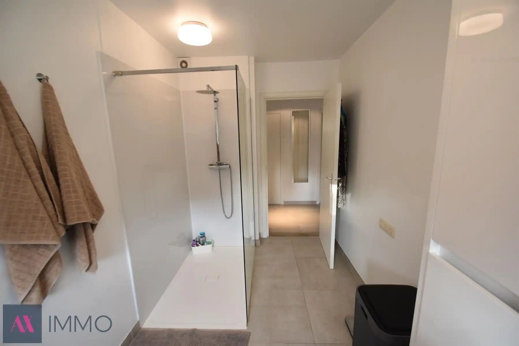 Nabij het station van Dendermonde gelegen, instapklaar 2 slpk.-appartement (100 m²) met groot terras (40 m²). Vrij vnf 01/11/2026 foto 8