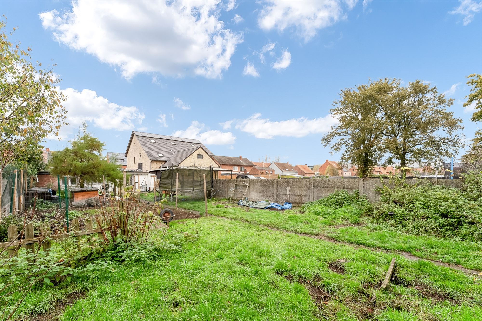 CHARMANTE, OP TE FRISSEN WONING MET TAL VAN MOGELIJKHEDEN OP RUIM PERCEEL TE KOERSEL foto 20