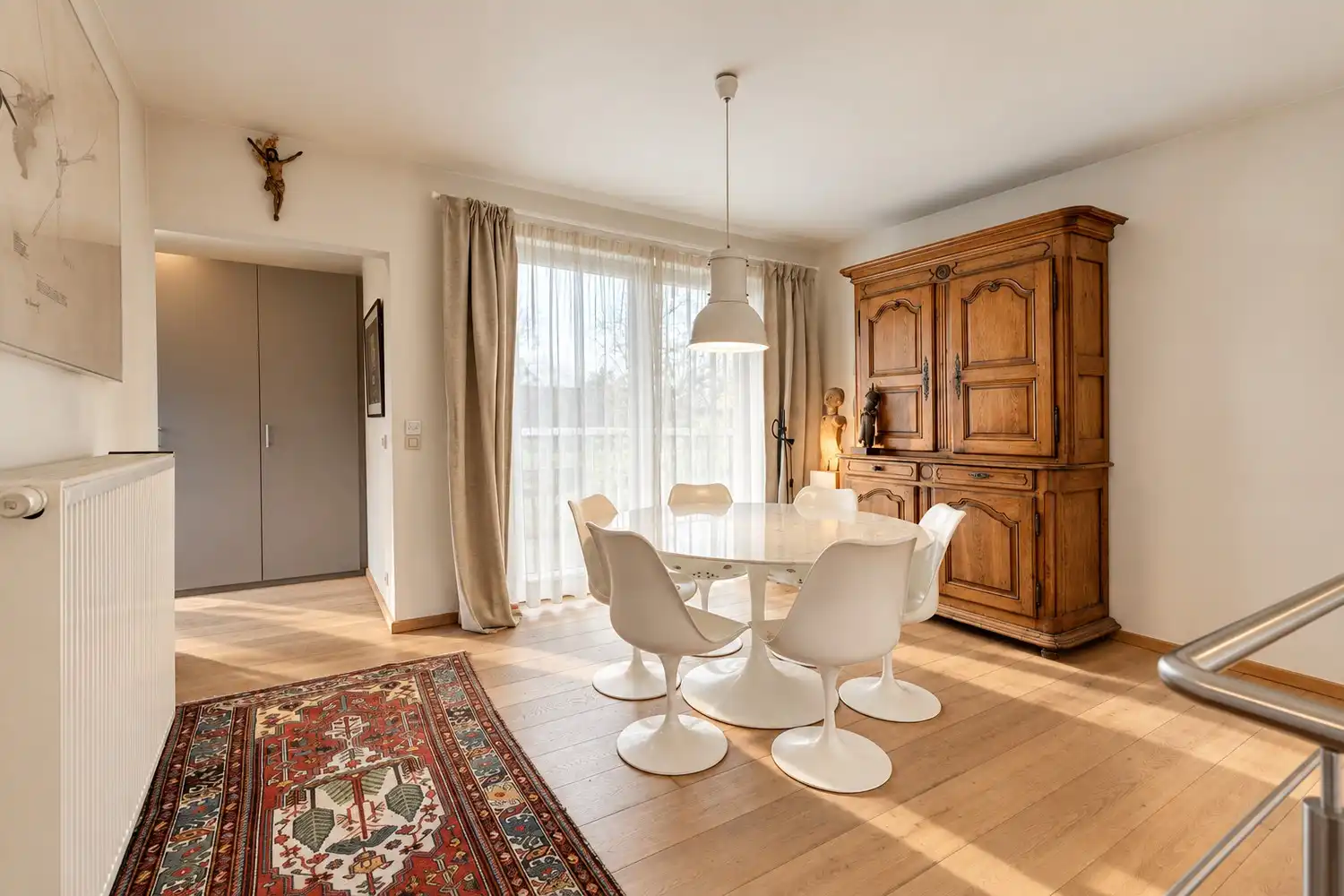 Groot zonnig duplex dakappartement met drie terrassen, twee slaapkamers, twee badkamers en parking. foto 7