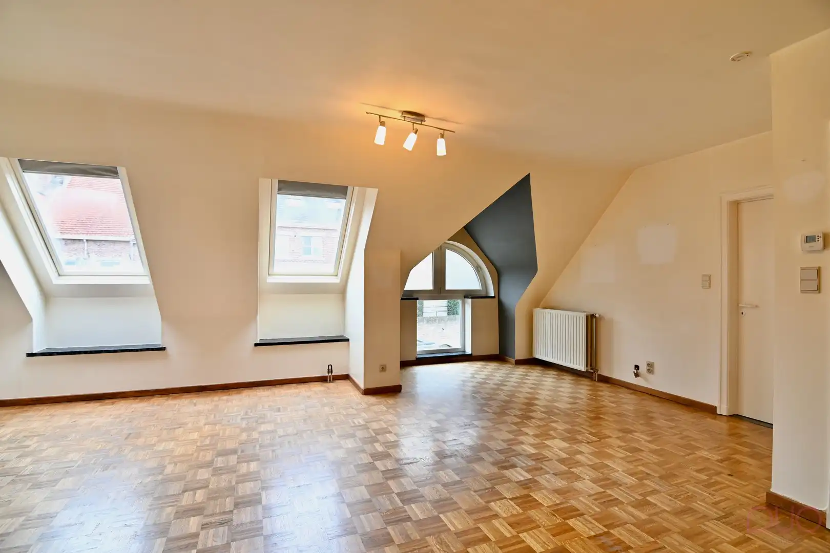 Gezellig appartement in het centrum van Sint-Truiden. foto {{pictureIndex}}