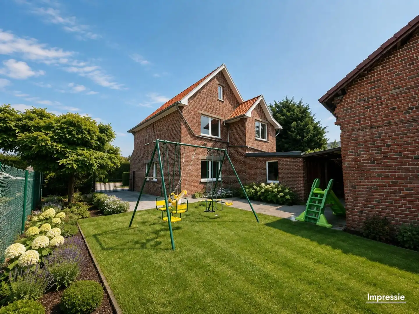 Karaktervolle vrijstaande woning met tal van mogelijkheden nabij het centrum van Tongeren foto 18