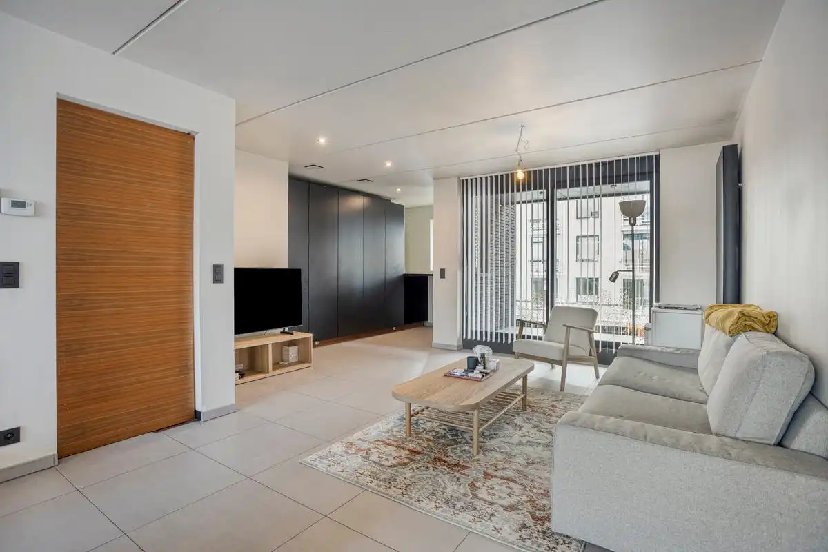 Ruim triplexappartement met 3 slaapkamers  foto 3