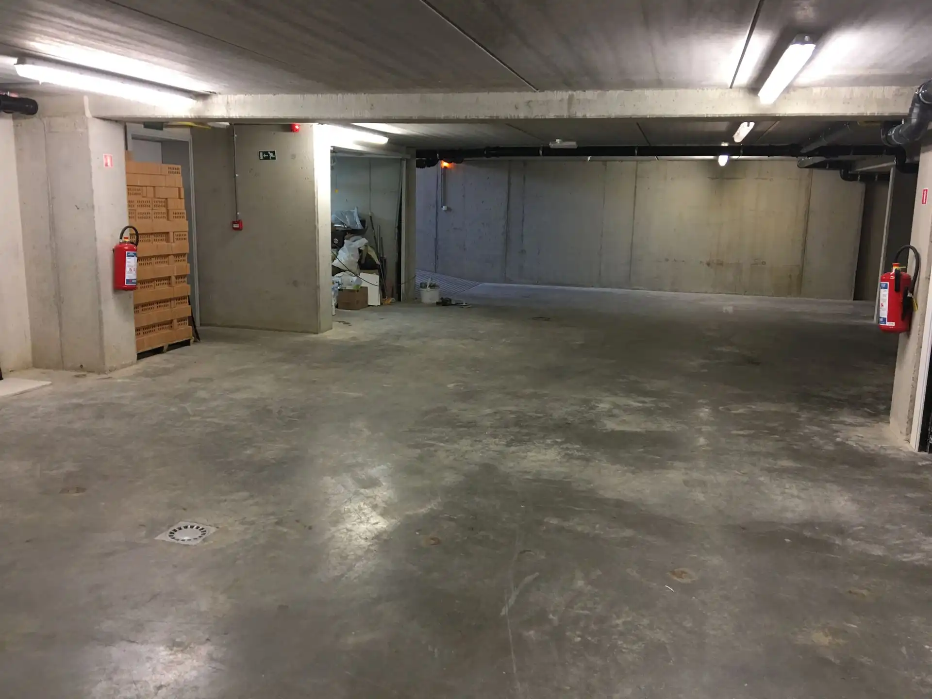 Garagebox - binnen - gesloten foto 6