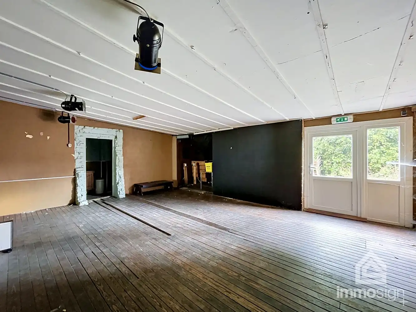 Horecakans op absolute toplocatie in hartje Bree! foto 11