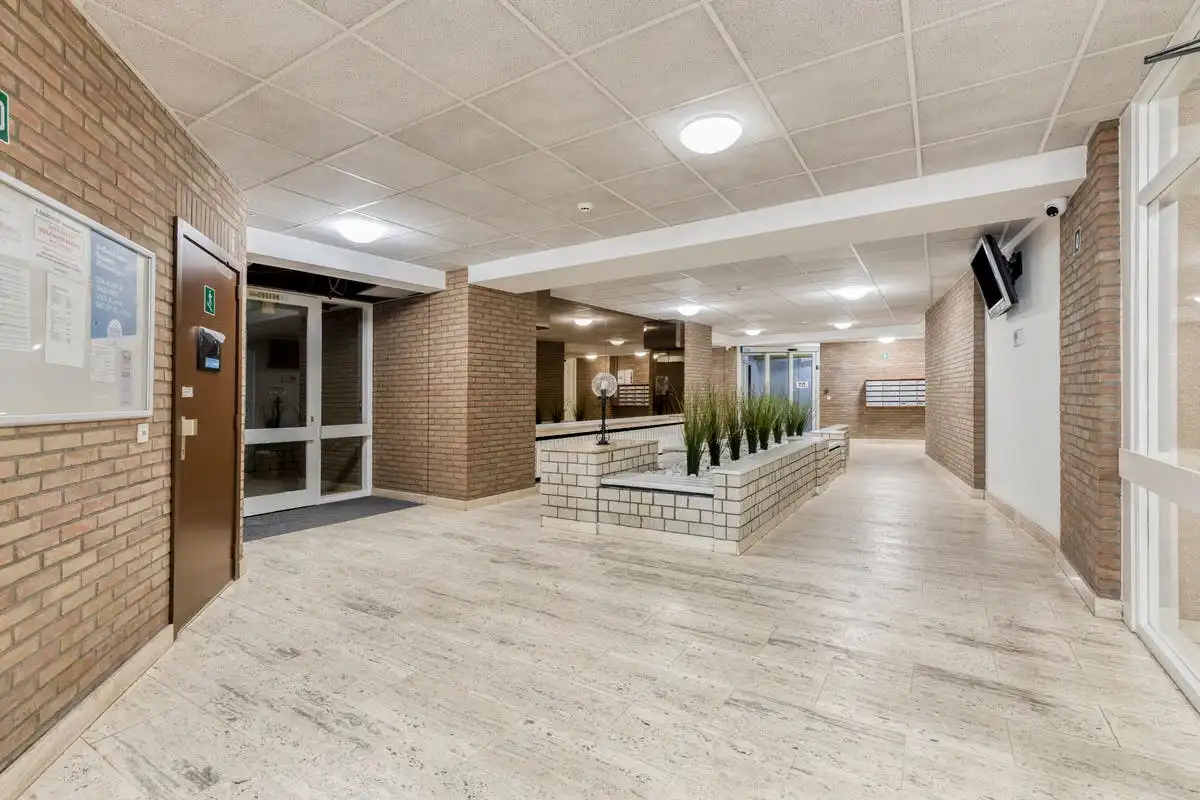 Appartement te koop in Blankenberge met frontaal zeezicht foto 13