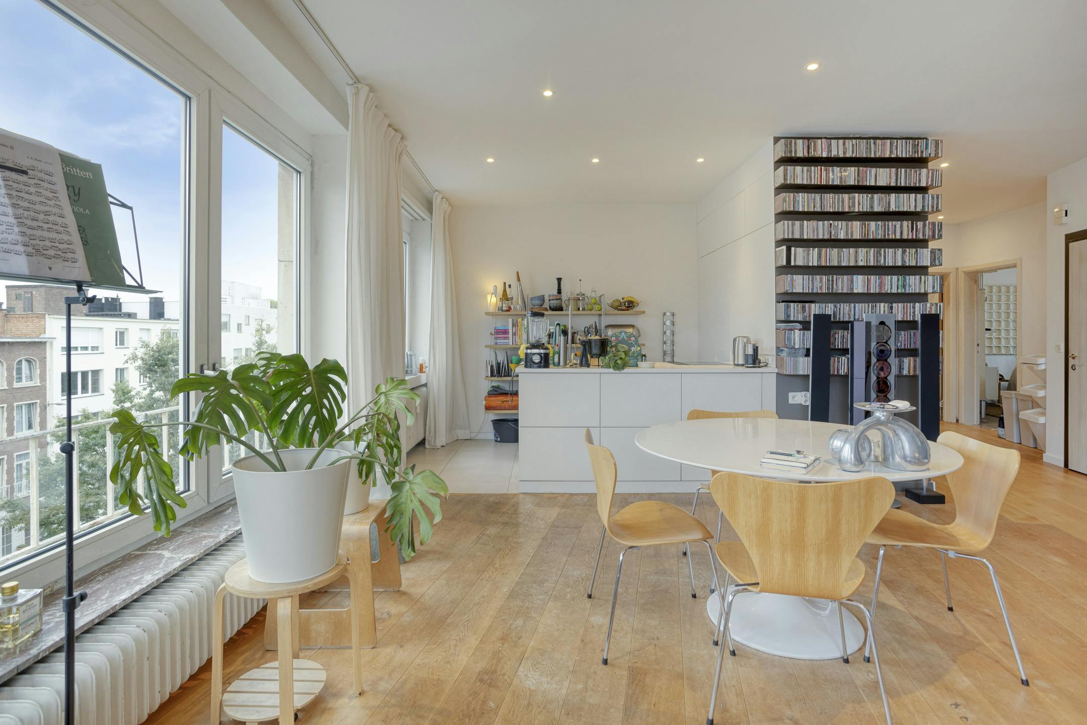 Lichtrijk dakappartement te koop in 2020 Antwerpen Kiel  foto {{pictureIndex}}