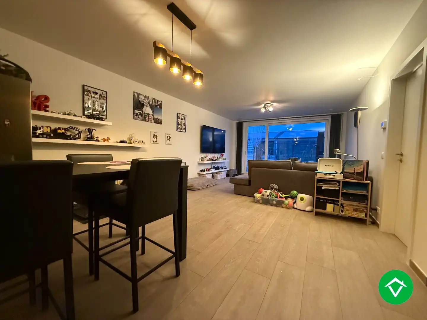 Nieuwbouwwoning met 3 slaapkamers, carport en tuin foto 3