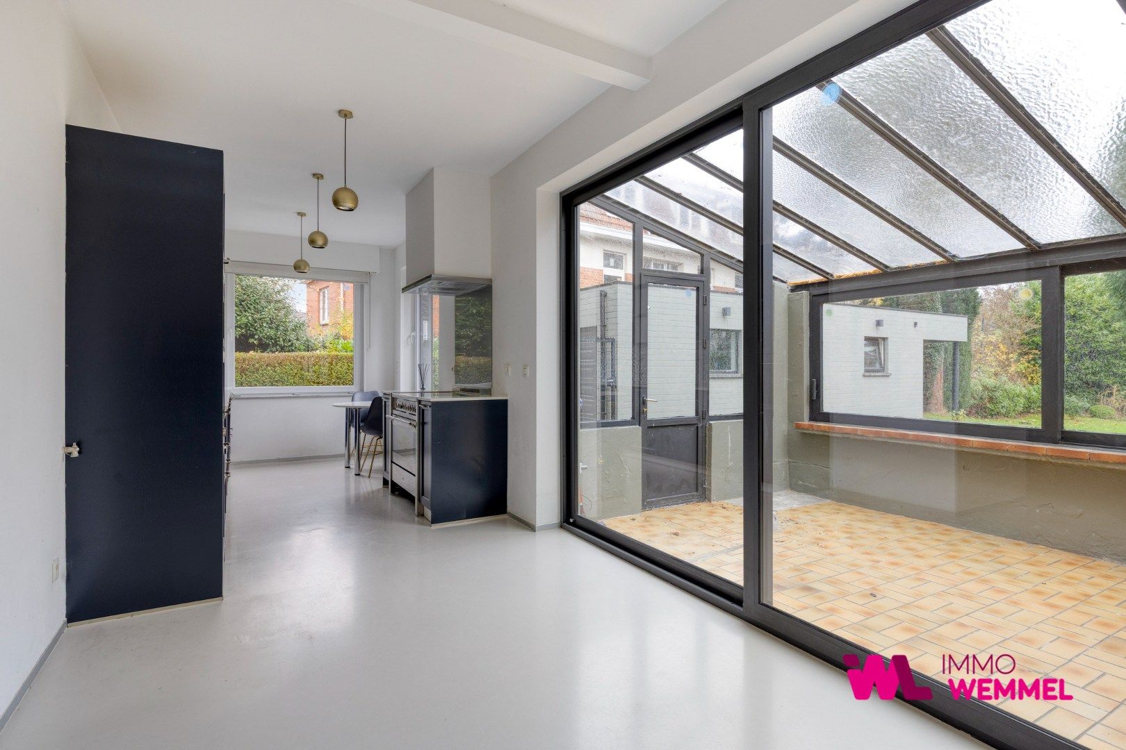 Instapklare gekoppelde woning in het centrum van Wemmel  foto 6