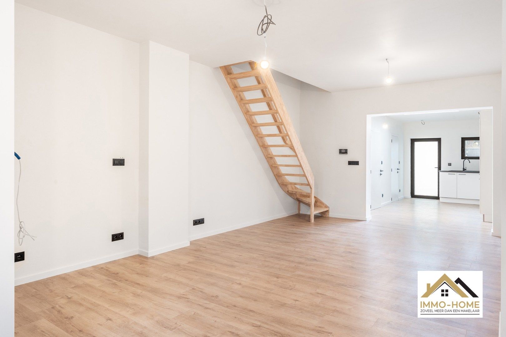 Gerenoveerde woning op topligging foto 6