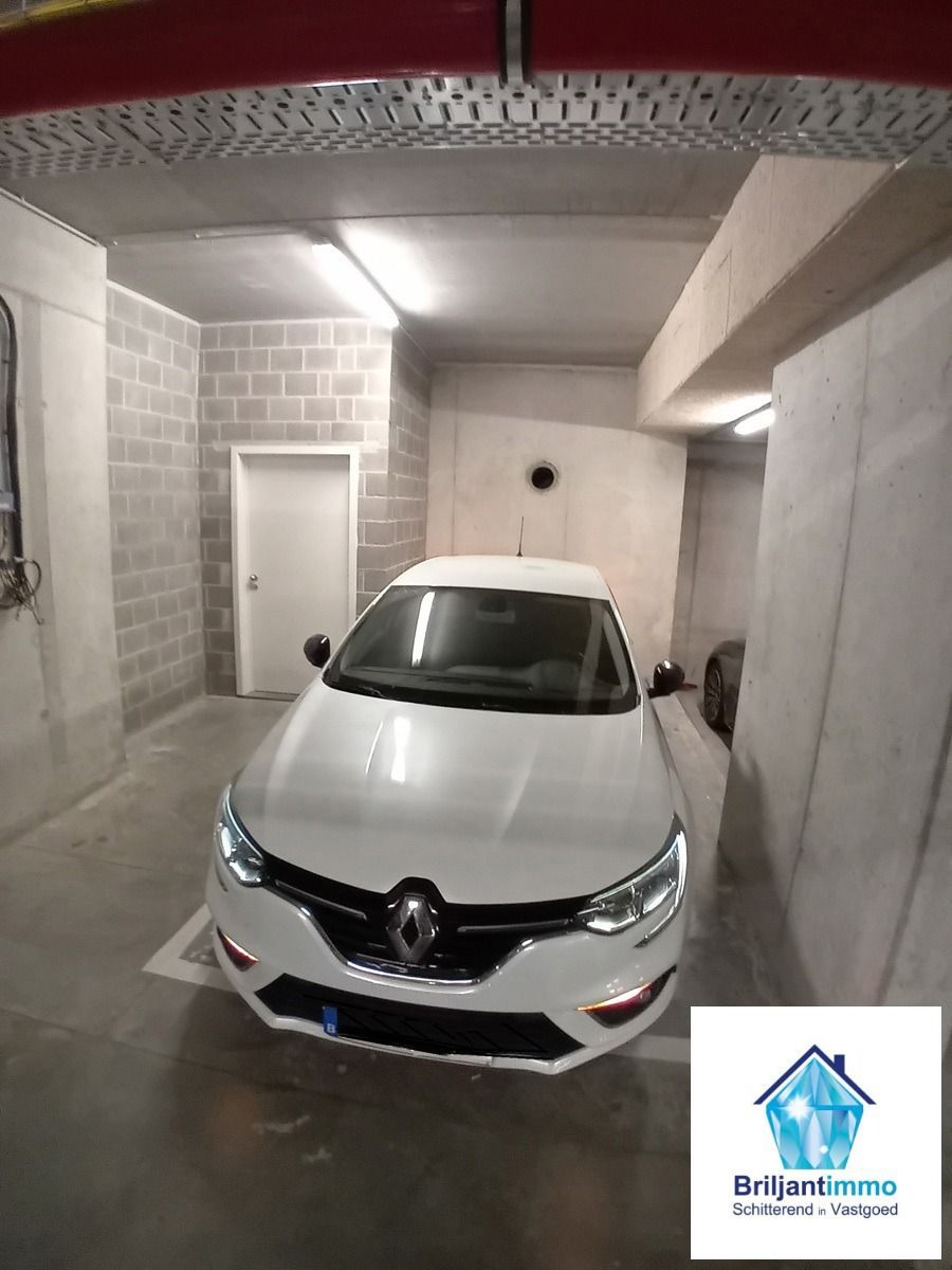 Lichtrijk en instapklaar 2-slpk app. met terras en garage  foto 12