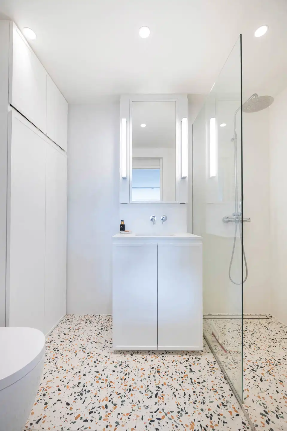 Dichtbij Louizalaan rustig aan de achterzijde van het gebouw foto 13