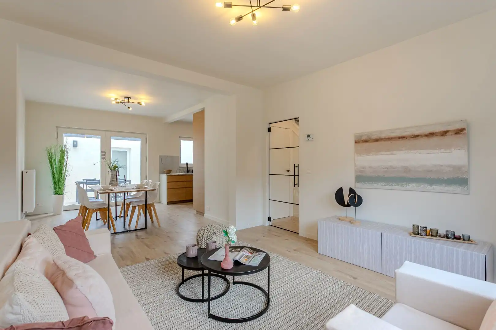 Gerenoveerde woning (EPC B) met 3 slpks (5 mogelijk) garage en tuin in een rustige straat te Lembeek foto 5