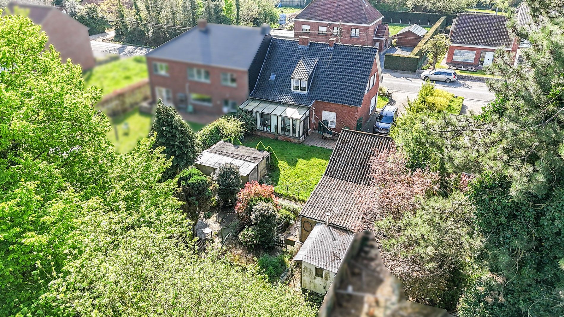 Te renoveren woning omgeven door groen! foto 4