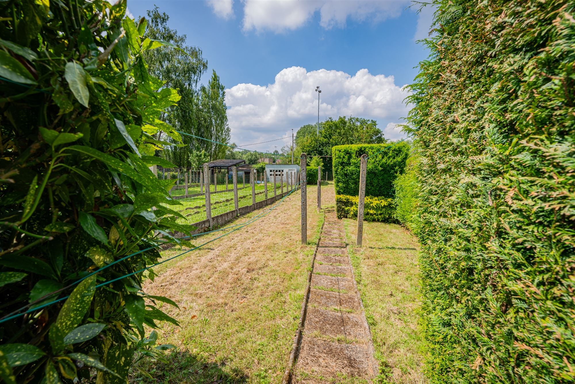 Charmante woning te koop in Buizingen foto 35