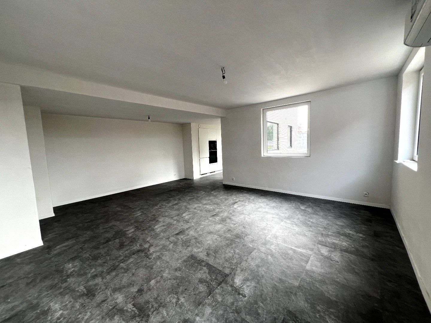🌞 Energiezuinig en instapklaar appartement te huur in hartje Harelbeke! foto 6