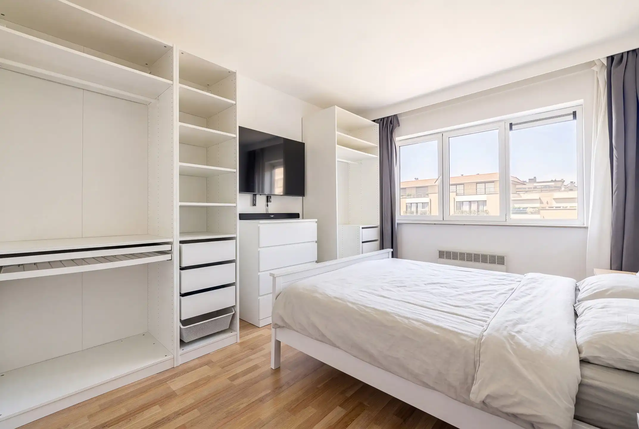 Appartement met 2 slaapkamers + Parking foto 8