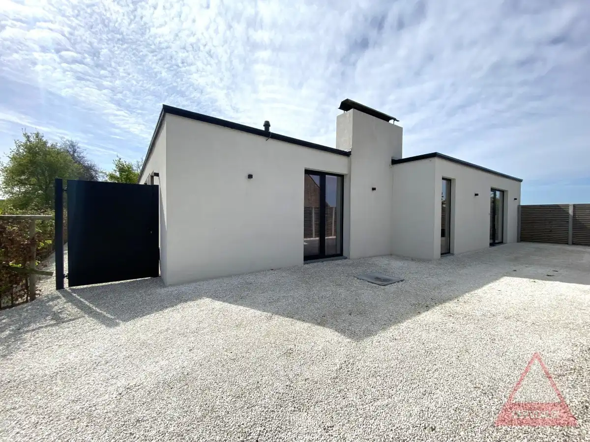 Moorsele – Exclusieve gelijkvloerse villa met panoramisch uitzicht en zwembad foto 2